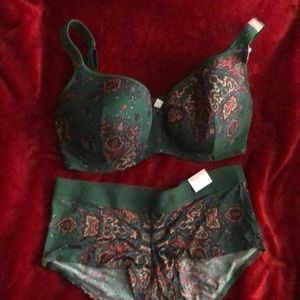 Lane Bryant Lightly Lined Balconette Bra & Panty